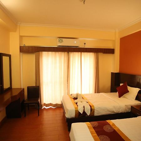 Hotel Eco Tree Покхара Екстер'єр фото